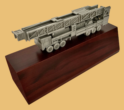 Oil well workover rig trophy plaque gift model for oilfield industry